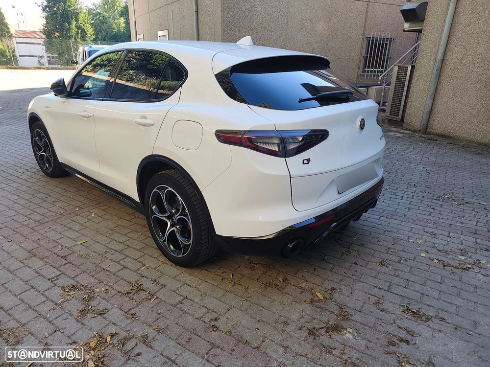Alfa Romeo Stelvio 2.0 T Veloce TI Q4 AT8 - 4