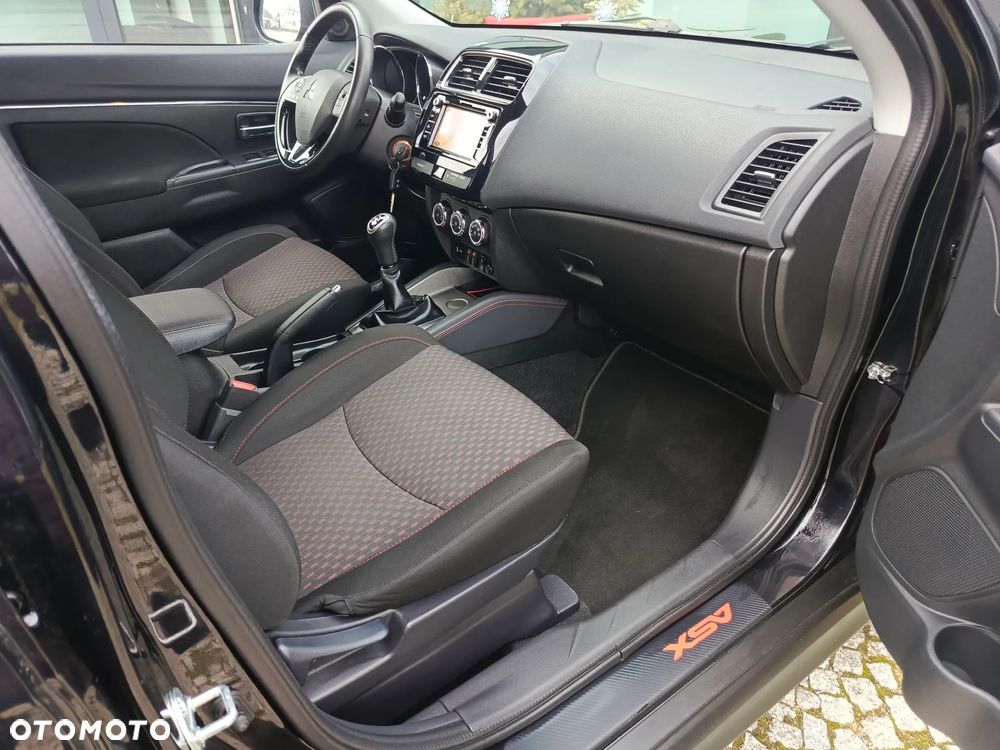 Mitsubishi ASX 1.6 2WD Edition 100 - 10