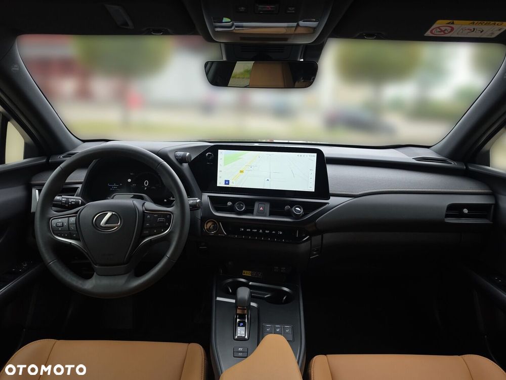 Lexus UX 300h F Sport Design - 13