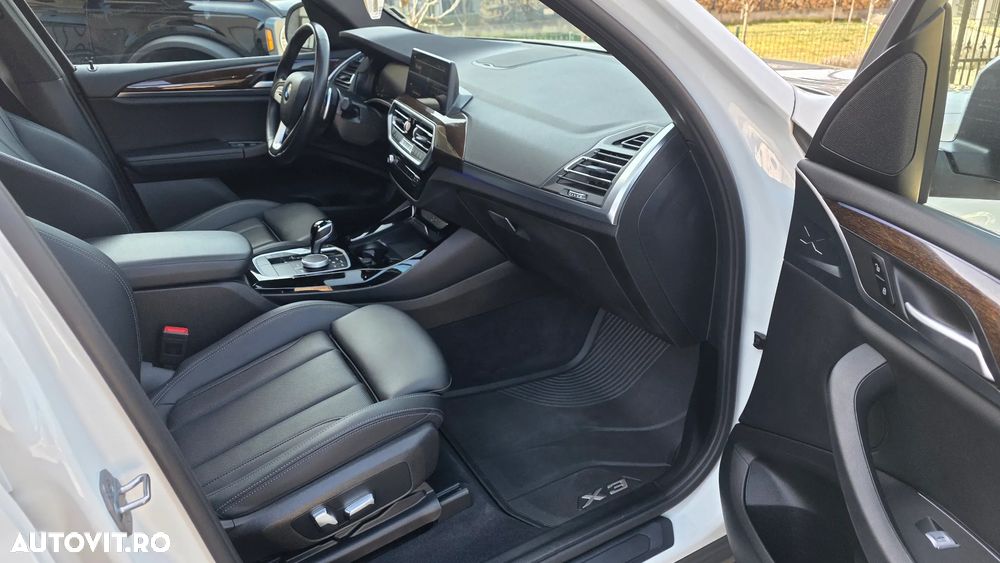 BMW X3 xDrive30i AT Luxury Line - 12