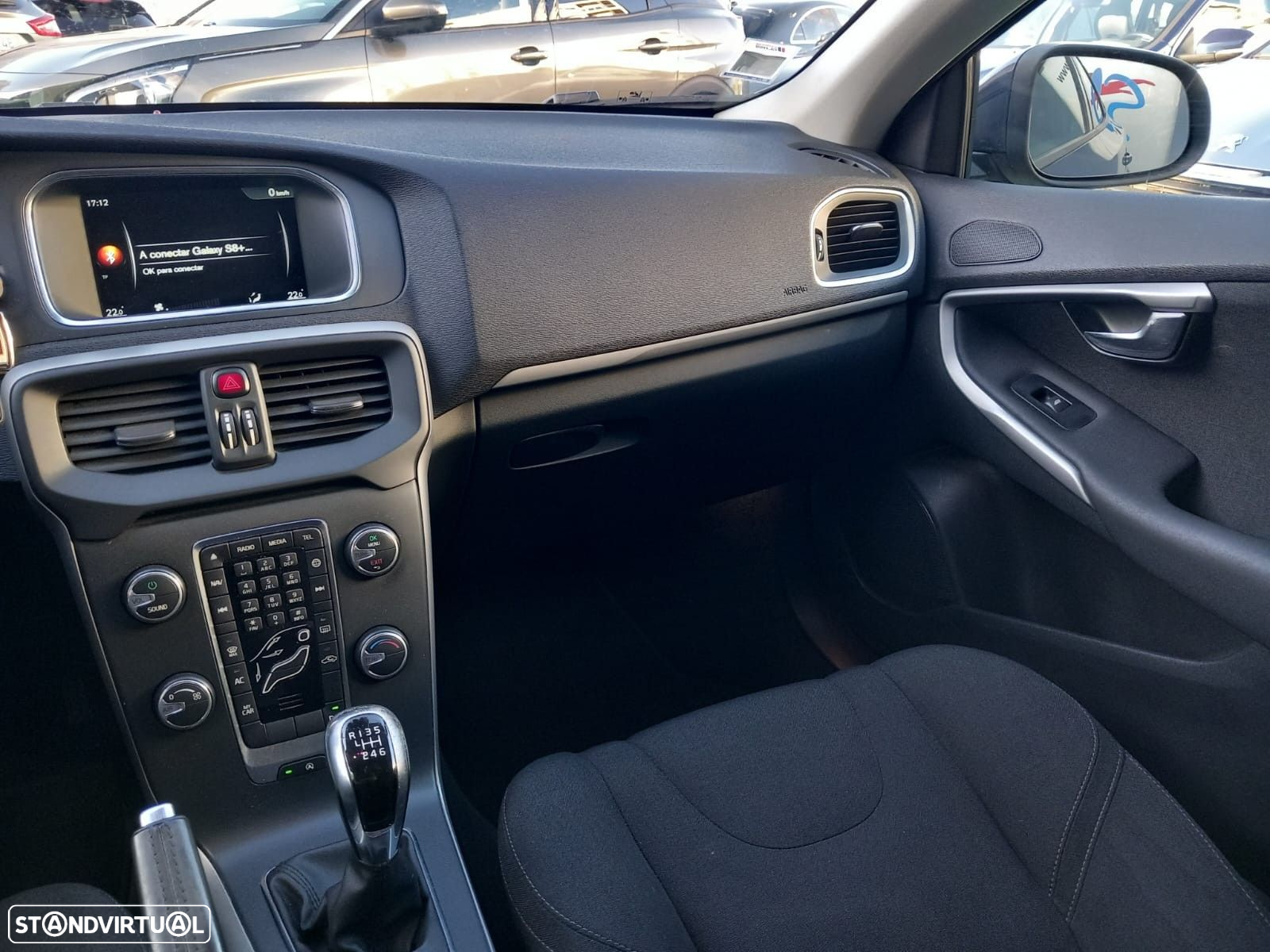 Volvo V40 1.6 D2 Eco Momentum - 14