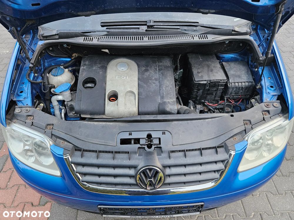 Volkswagen Touran - 38