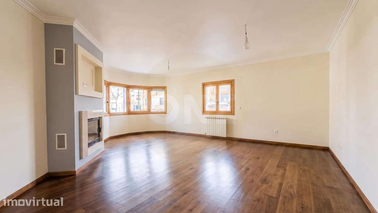 Oportunidade T2 remodelado espaçoso - Grande imagem: 4/18