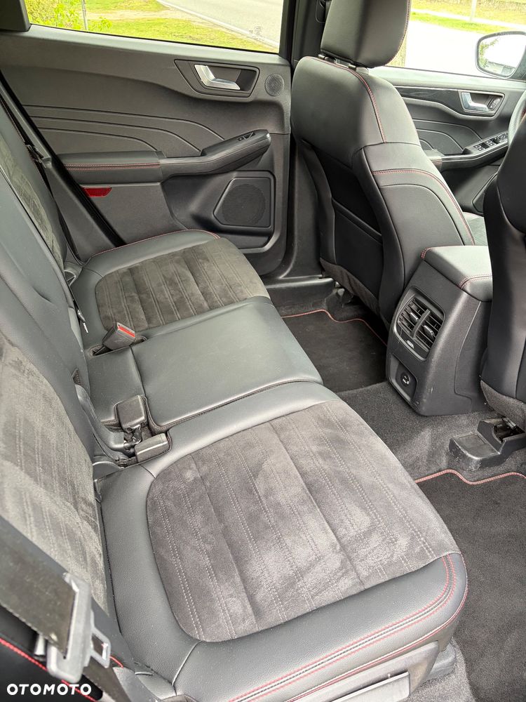 Ford Kuga 2.0 EcoBlue 4x4 ST-LINE X - 19