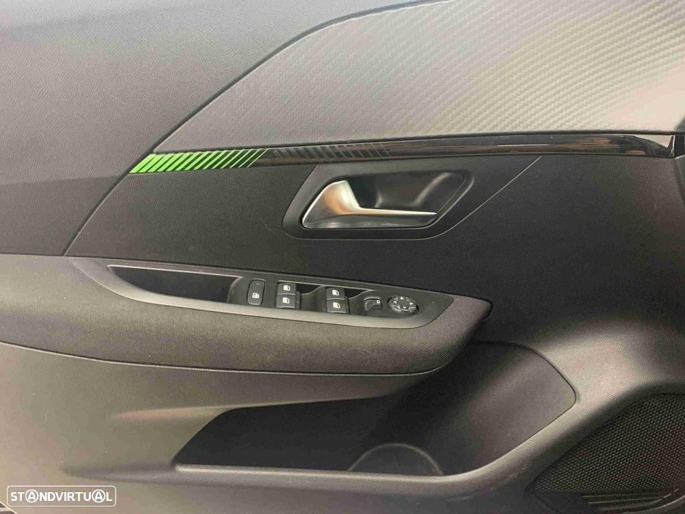 Peugeot 208 1.2 PureTech Active - 11