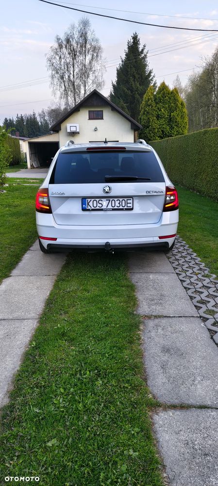 Skoda Octavia 1.6 TDI DSG Style - 5