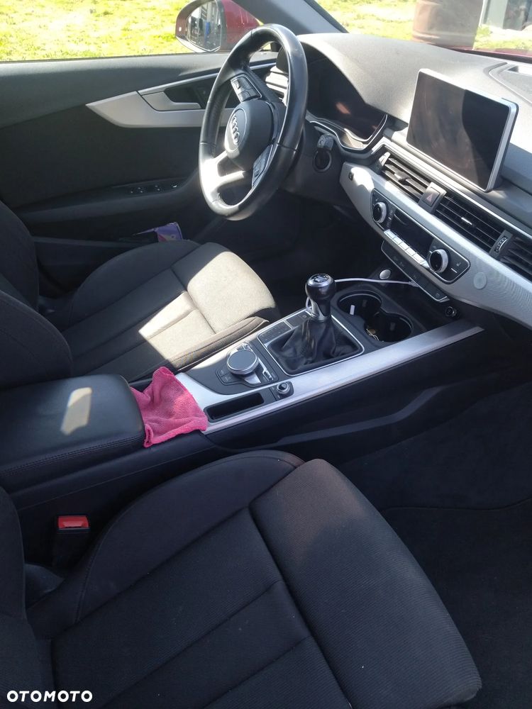Audi A4 Avant 2.0 TDI Sport - 6