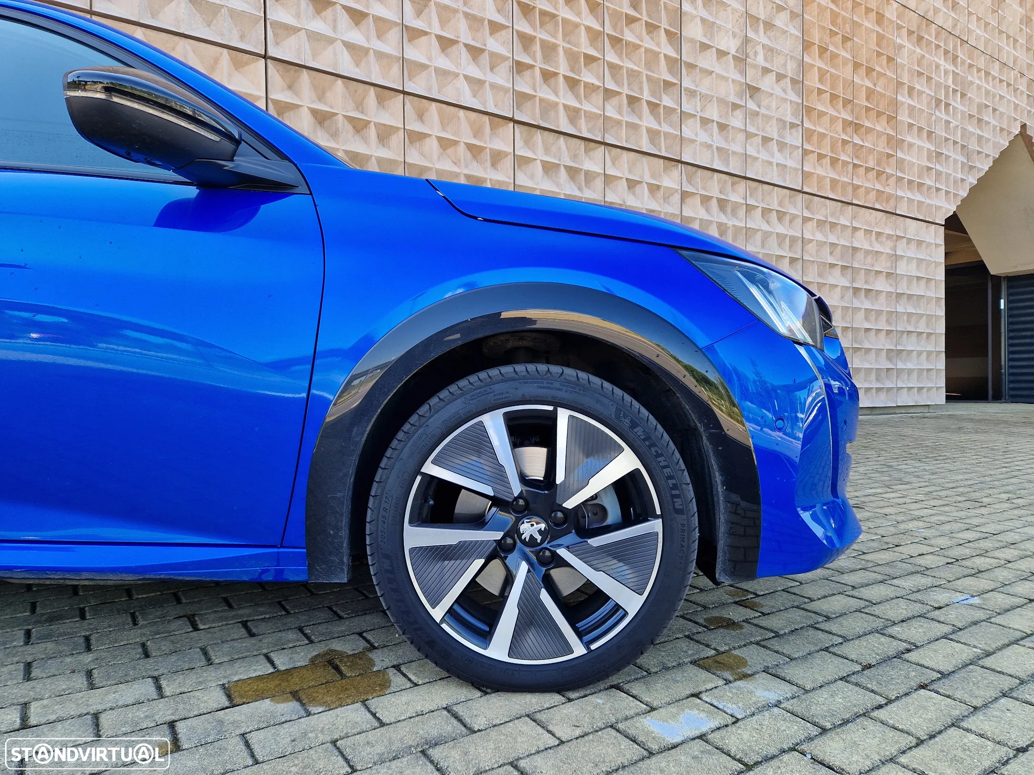 Peugeot e-208 50 kWh GT Line - 14