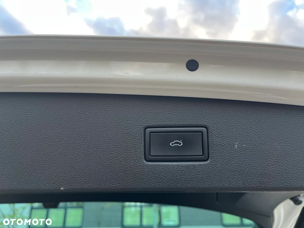 Volkswagen Tiguan - 17