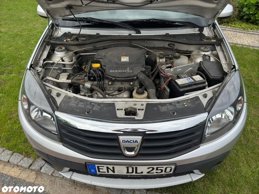 Dacia Sandero Stepway 1.6 - 10