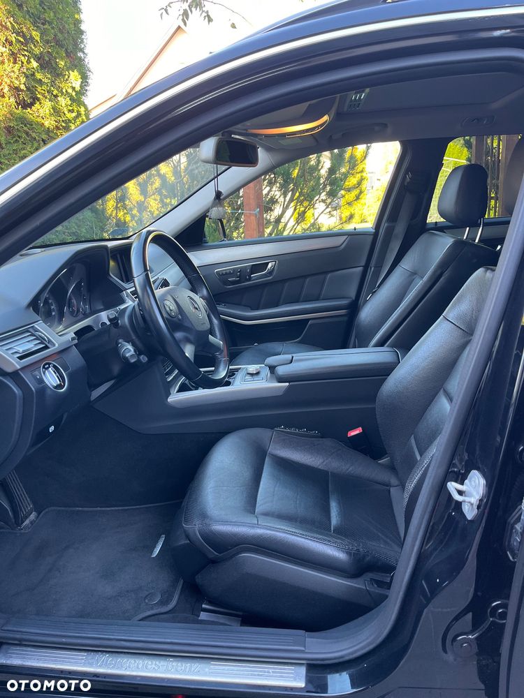 Mercedes-Benz Klasa E 350 CDI DPF 4Matic BlueEFFICIENCY 7G-TRONIC Avantgarde - 7