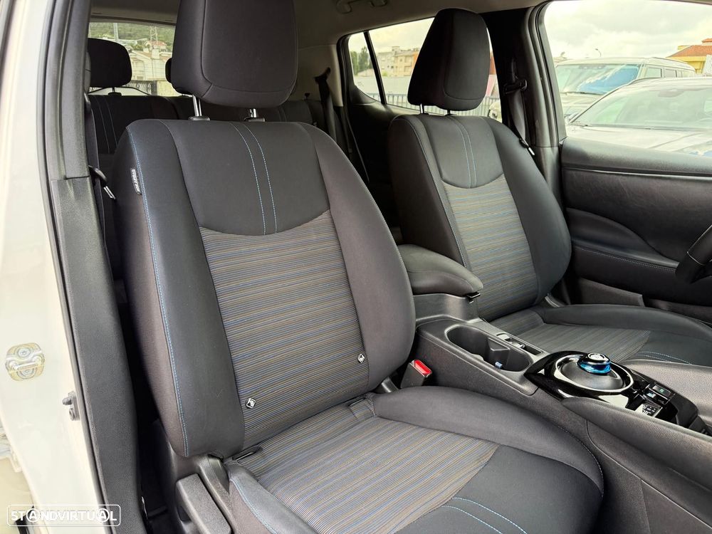 Nissan Leaf N-Connecta Two Tone - 17