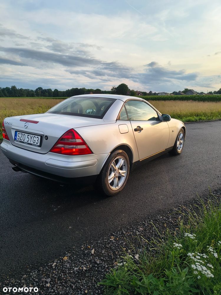 Mercedes-Benz SLK 200 - 16