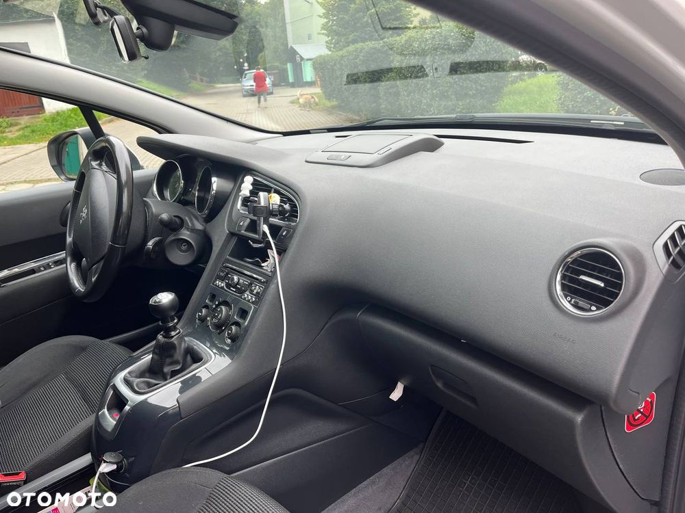 Peugeot 5008 HDI 150 Active - 6