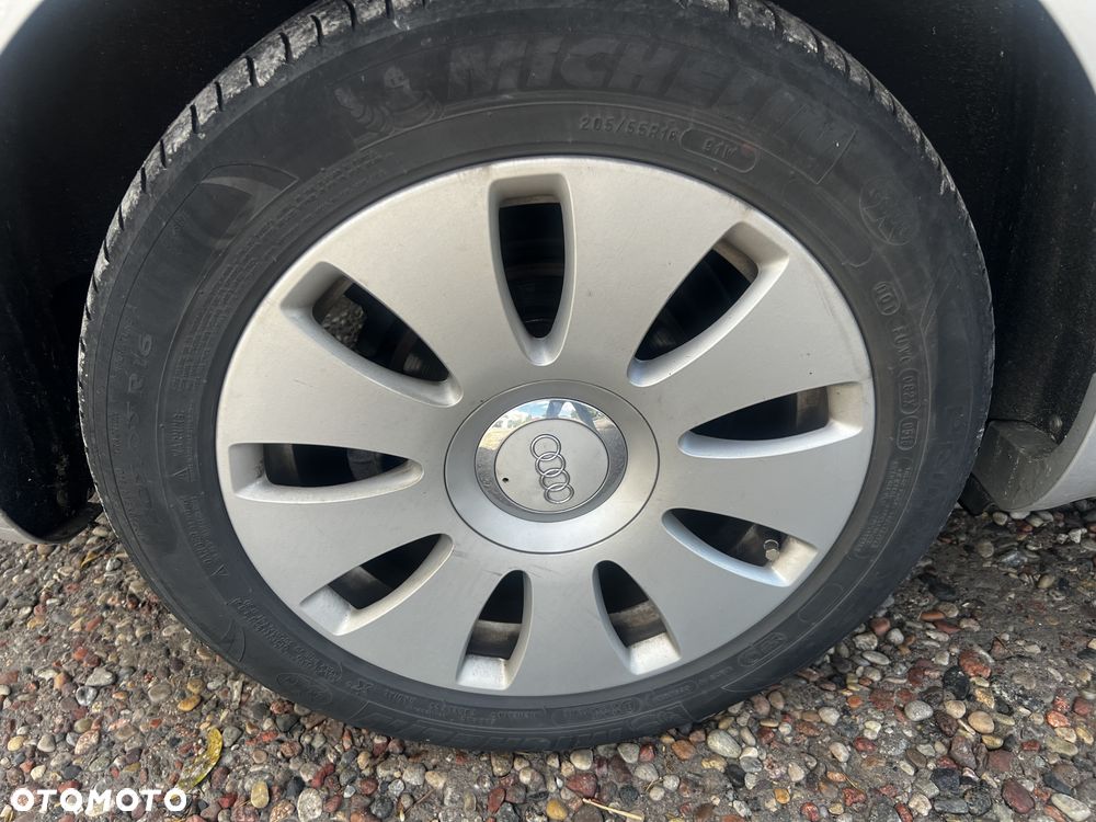 Oryginalne felgi aluminiowe 16 cali Audi - 3