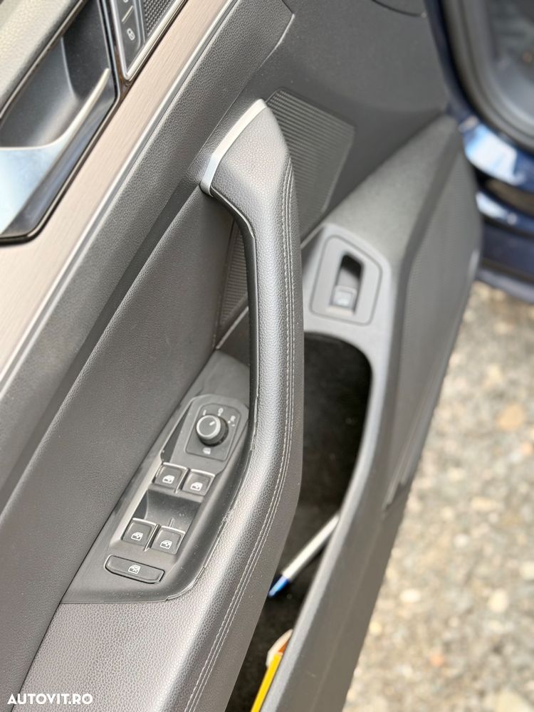 Volkswagen Passat Variant 2.0 TDI DSG 4Motion Highline - 8