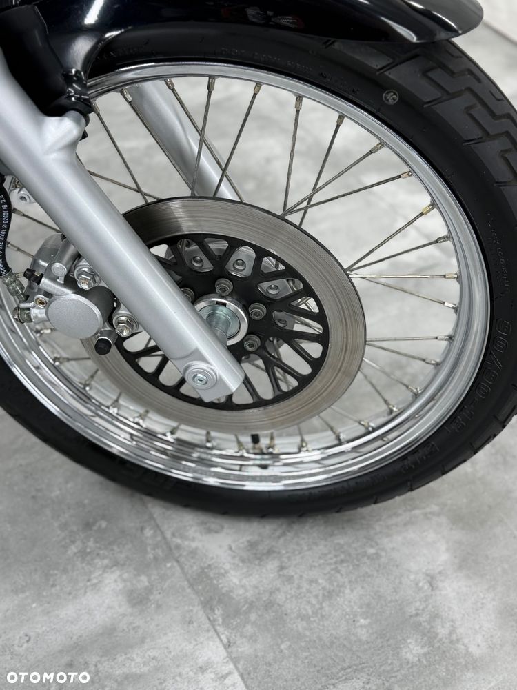 Suzuki Intruder - 10
