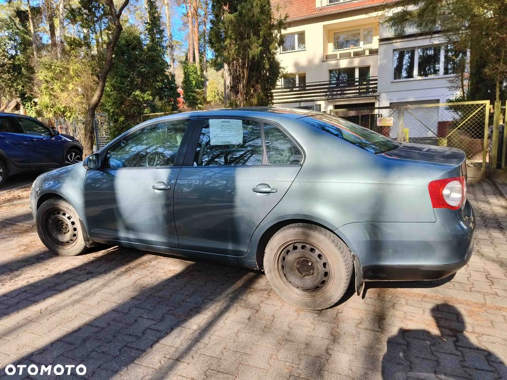 Volkswagen Jetta 1.6 TDI DPF Comfortline - 2