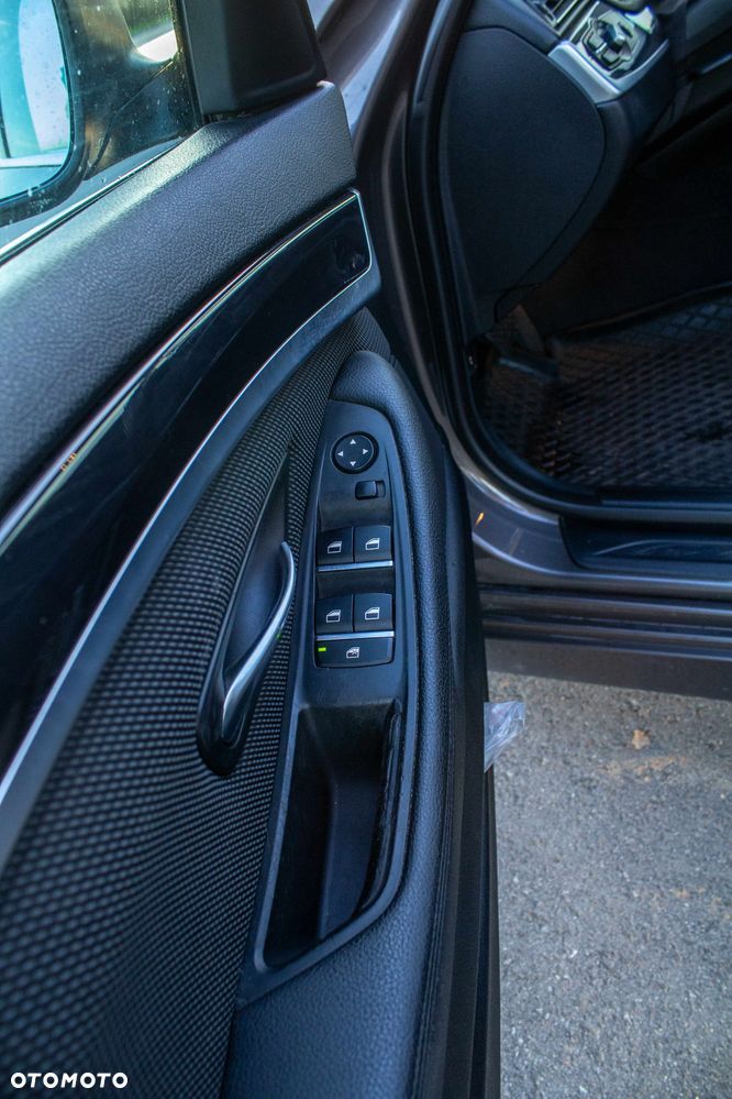 BMW Seria 5 520d Touring Modern Line - 7