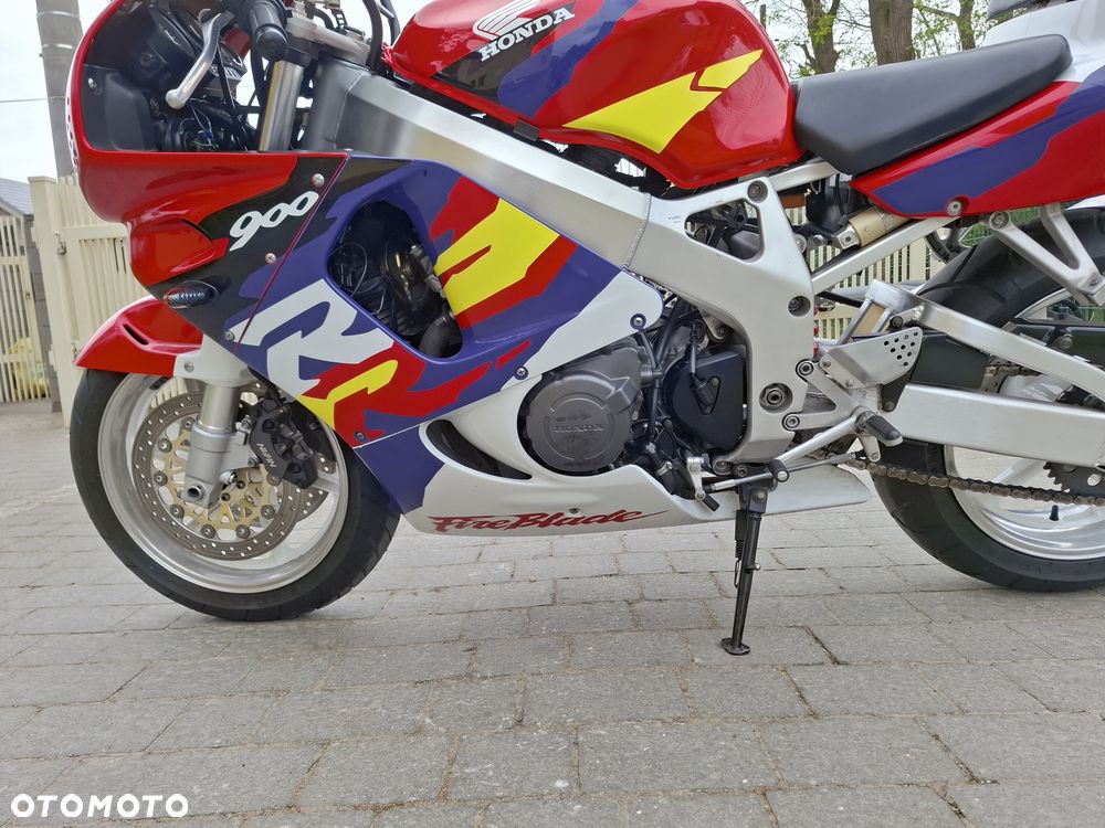 Honda CBR - 27