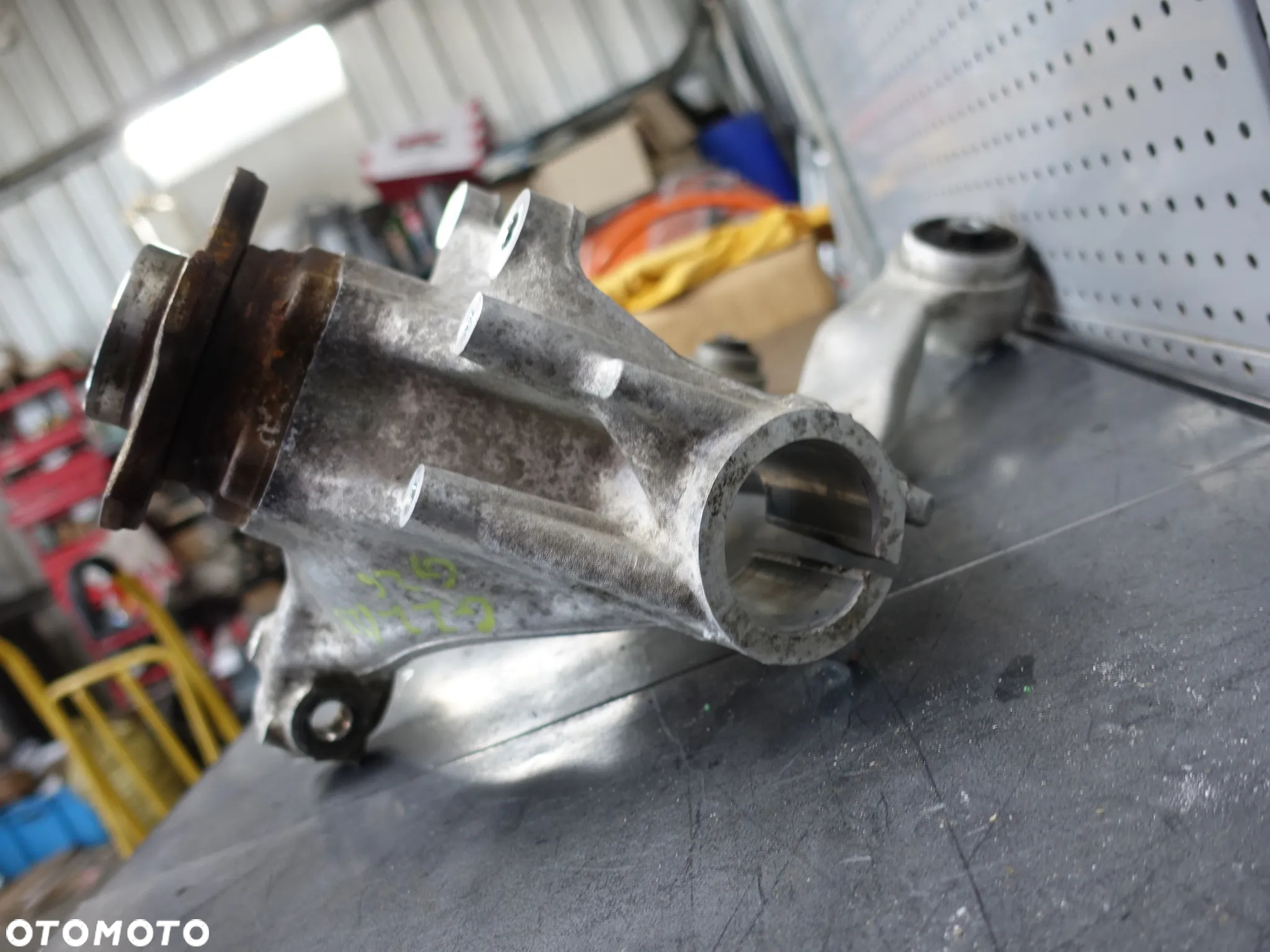 Zwrotnica Wahacze Prawy przód BMW 4 G26 6893260 6893262-02 - 4