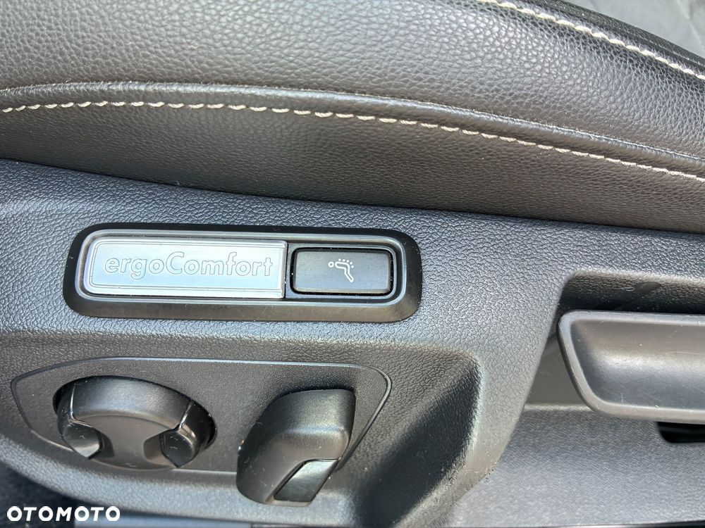 Volkswagen Arteon 2.0 TDI Bi-Turbo SCR 4Mot R-Line Edition DSG - 11