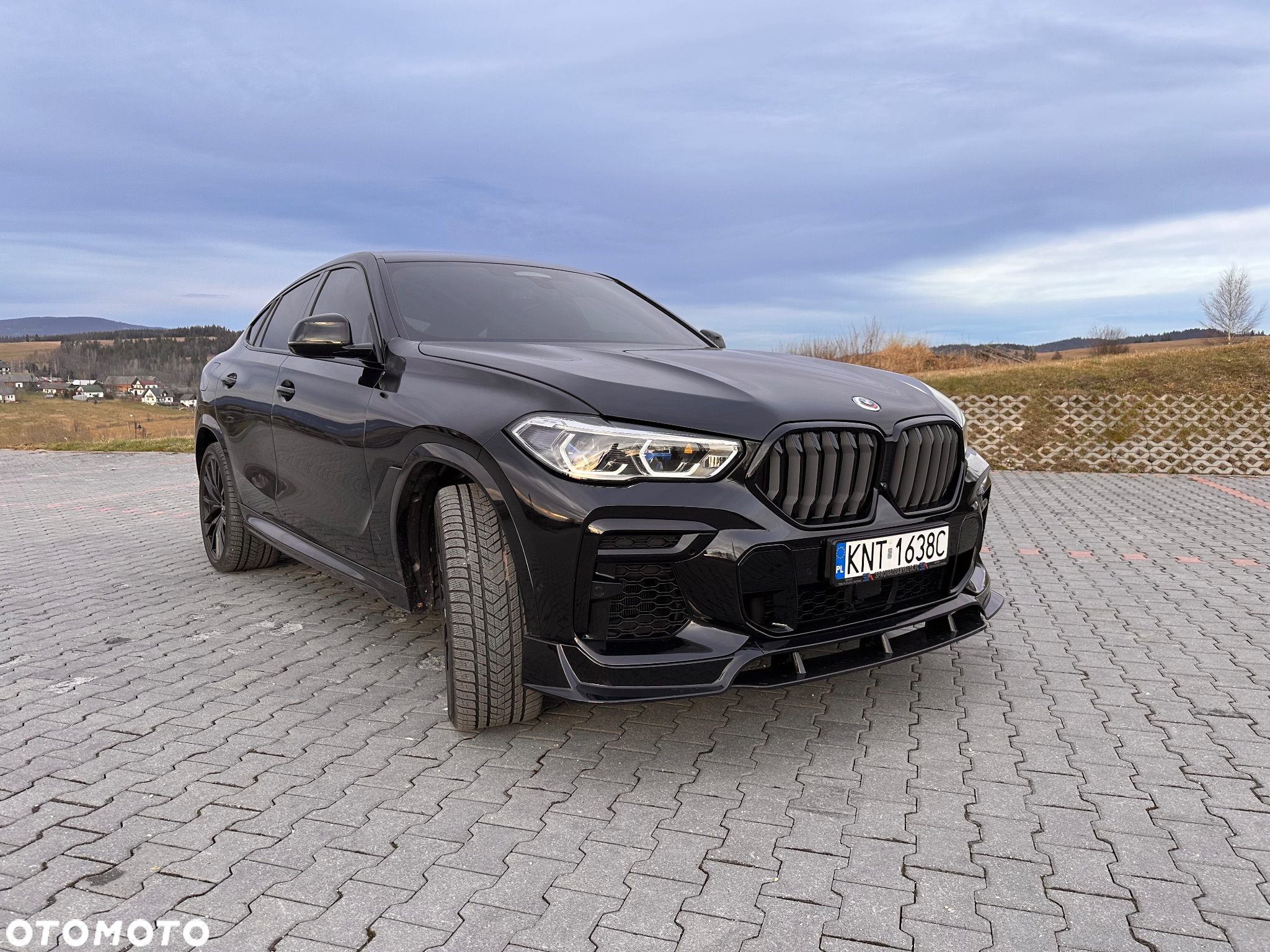 BMW X6 M50i - 11