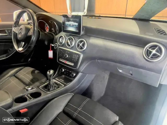 Mercedes-Benz A 160 d Urban - 21