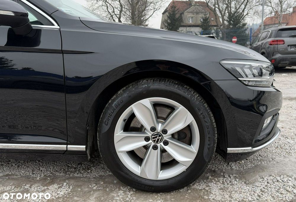 Volkswagen Passat - 39