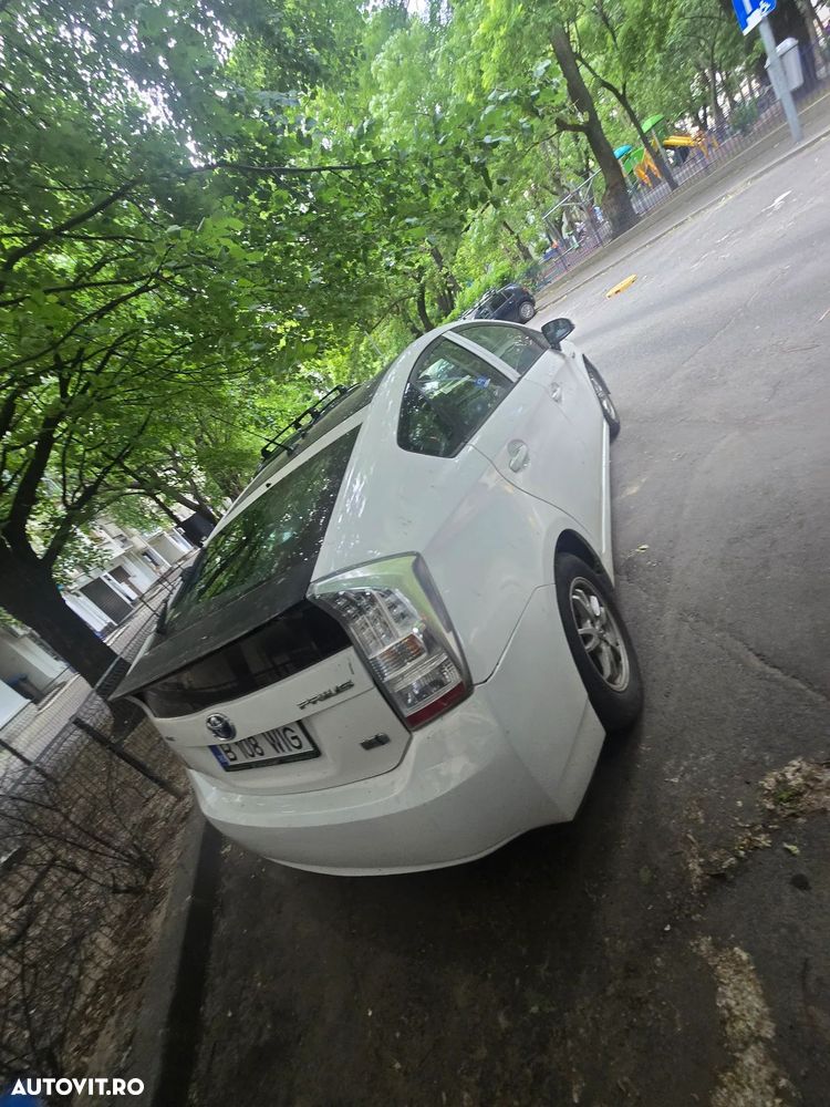 Toyota Prius HSD Luna - 5