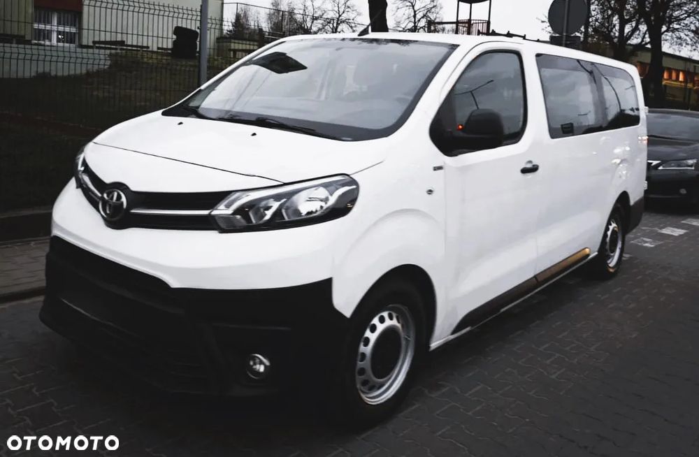 Toyota ProAce Kombi 1.5 D-4D Long 2,7t - 1
