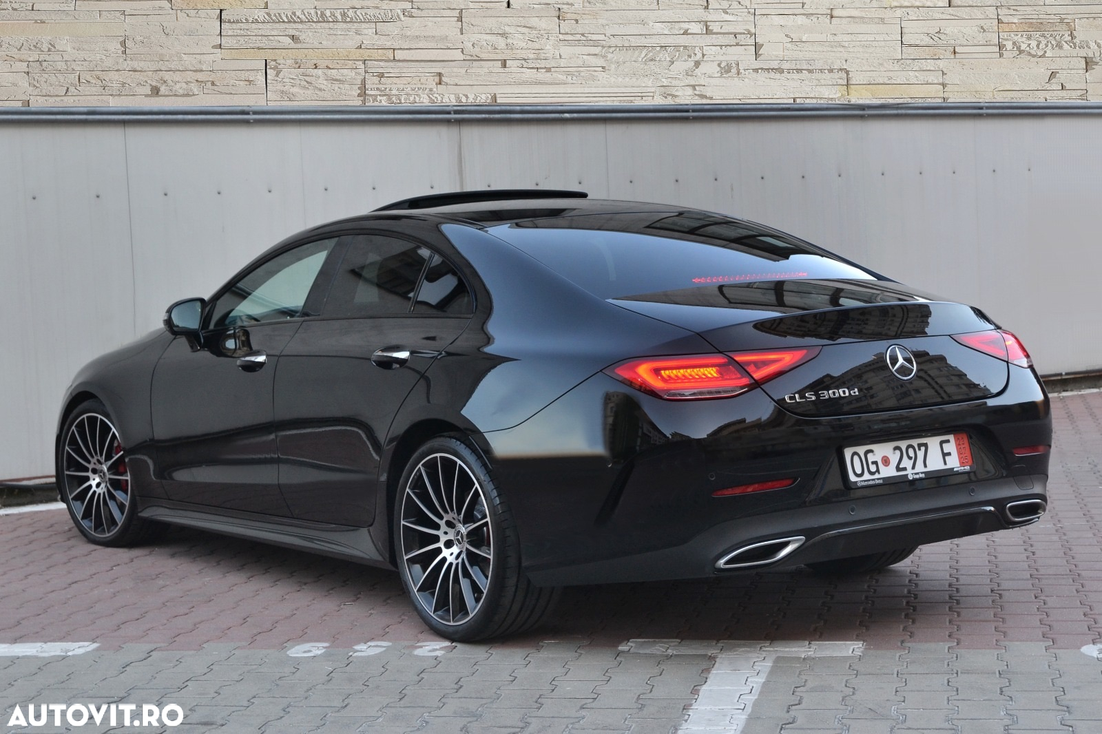 Mercedes-Benz CLS 300 d 9G-TRONIC AMG Line - 3