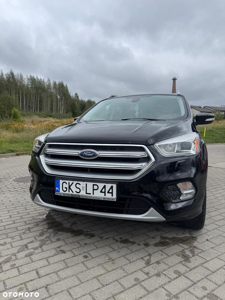 Ford Kuga - 1