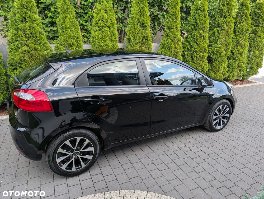 Kia Rio - 20