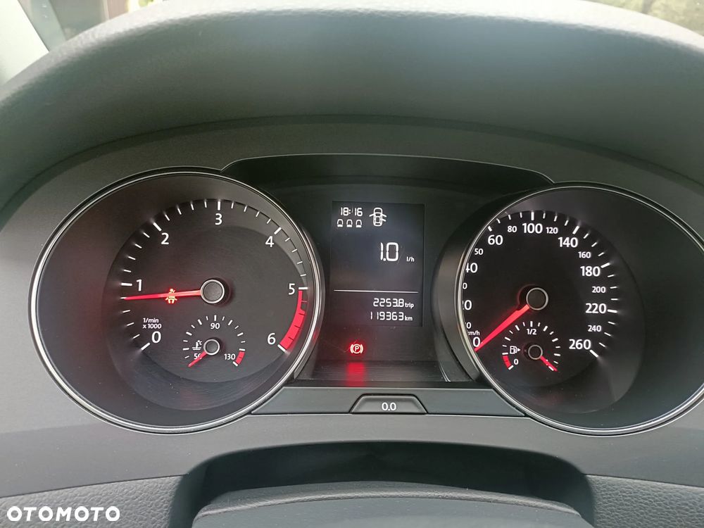 Volkswagen Golf Sportsvan VII SV 1.6 TDI BMT Trendline - 15