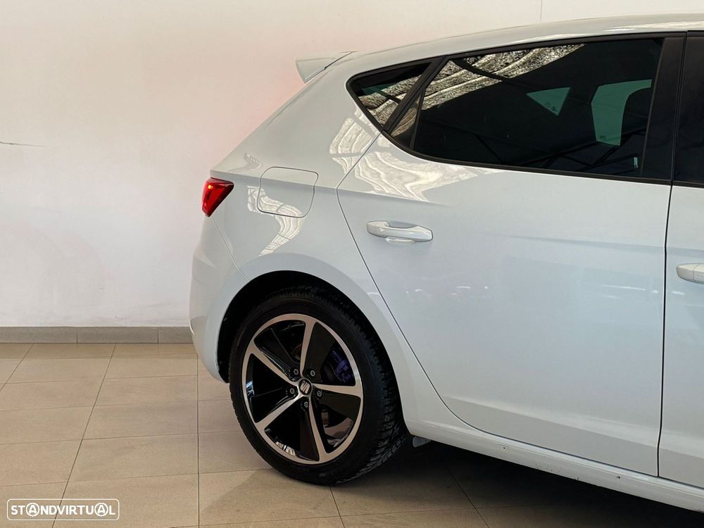 SEAT Leon 2.0 TDI FR S/S - 6