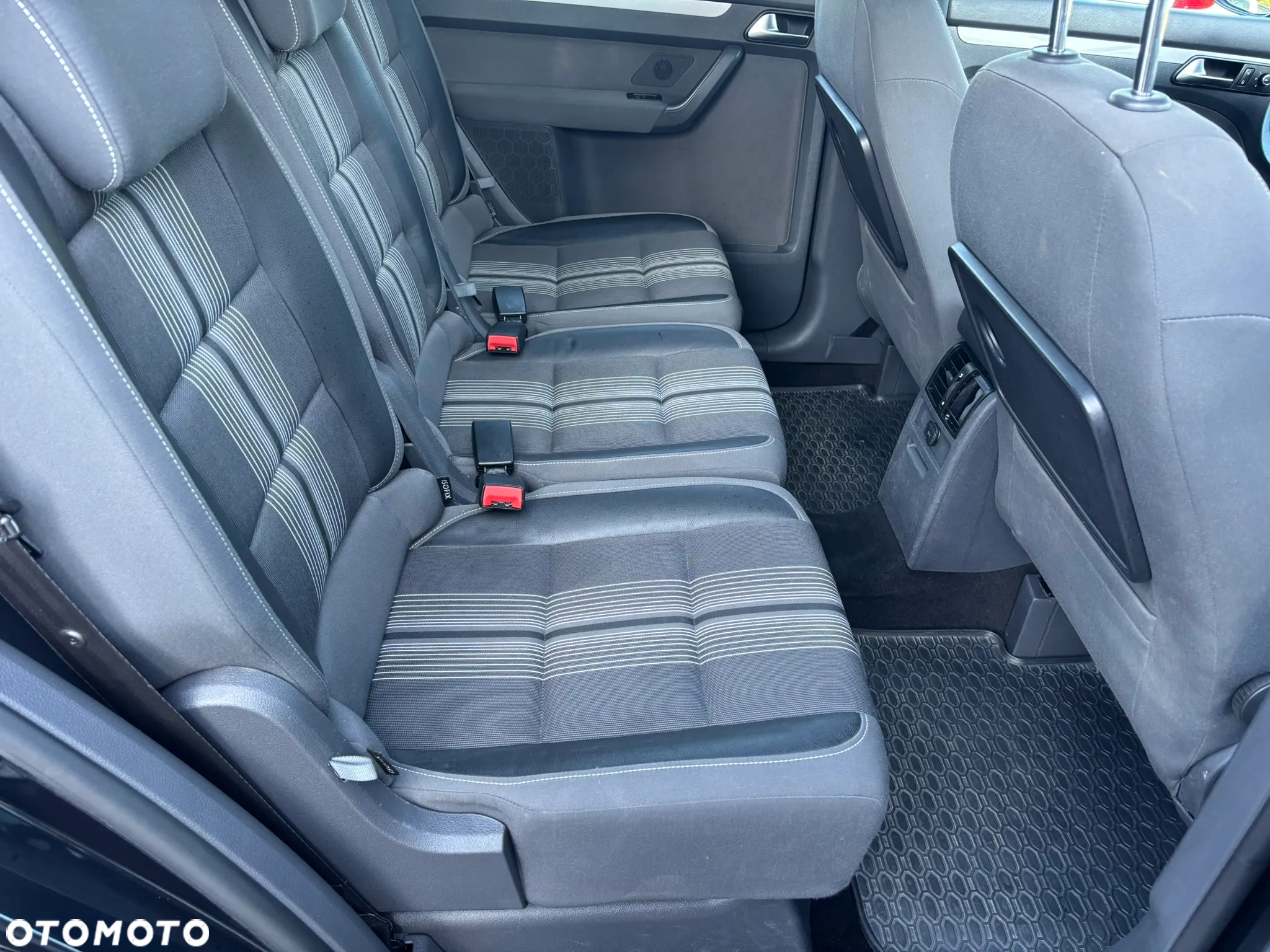 Volkswagen Touran 1.6 TDI DPF MATCH - 4