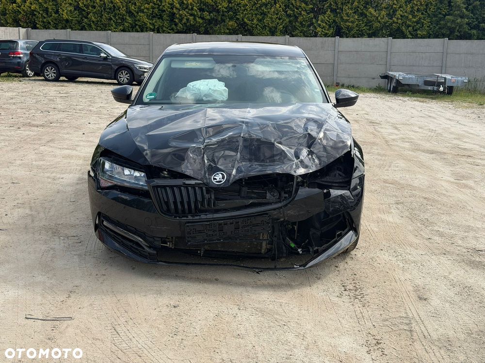 Skoda Superb 2.0 TDI Premium Edition - 2