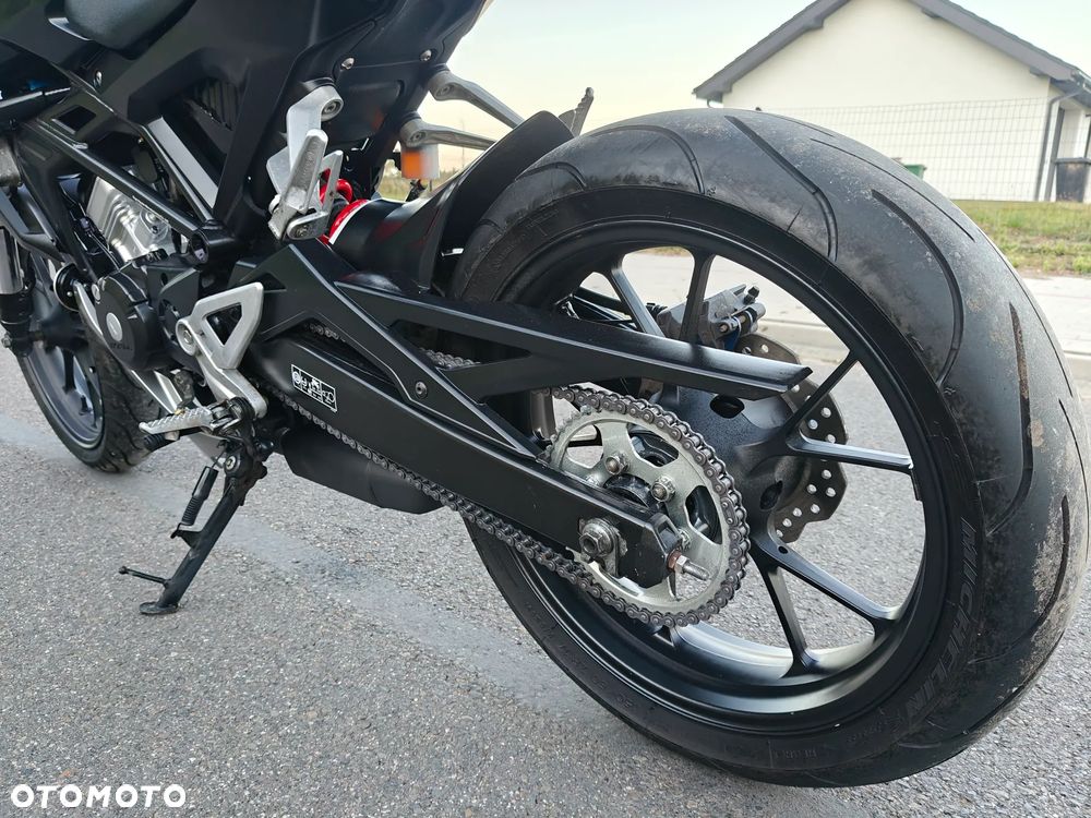 Honda CB - 16