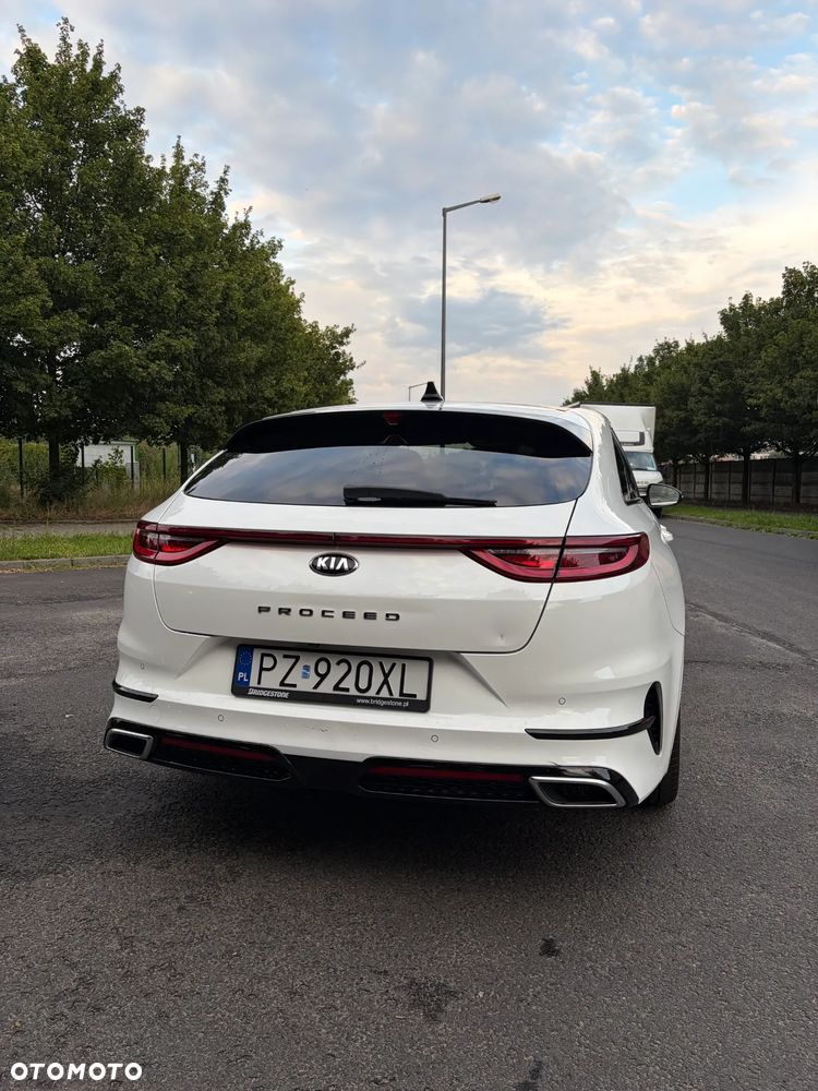 Kia ProCeed 1.4 T-GDI OPF GT LINE - 4