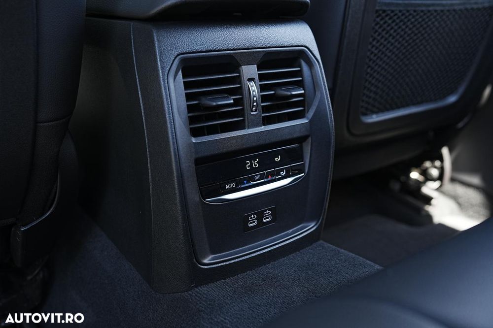 BMW Seria 3 320d Aut. Sport Line - 21
