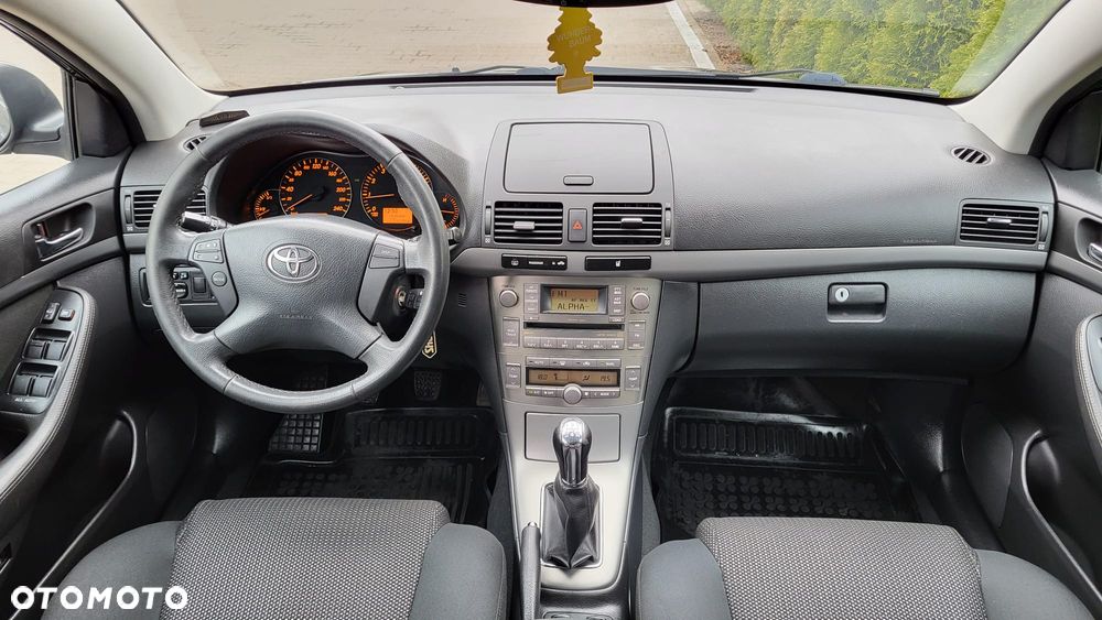 Toyota Avensis 1.8 VVT-i Executive - 7