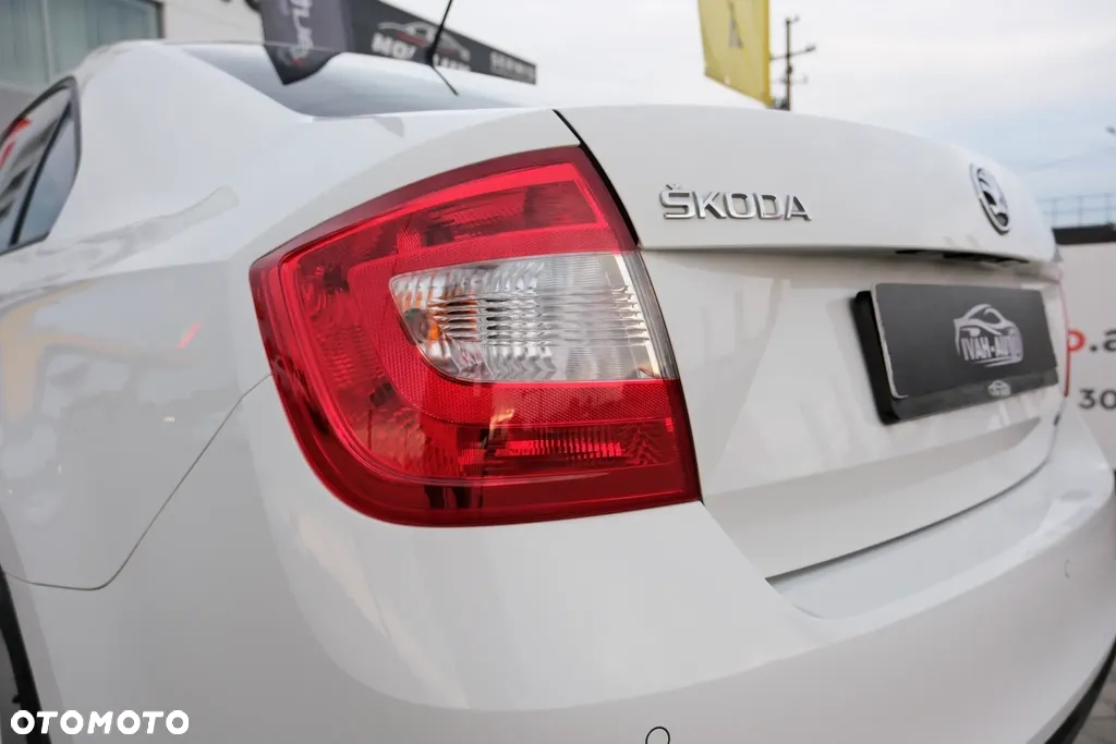 Skoda RAPID 1.6 TDI Ambition - 16