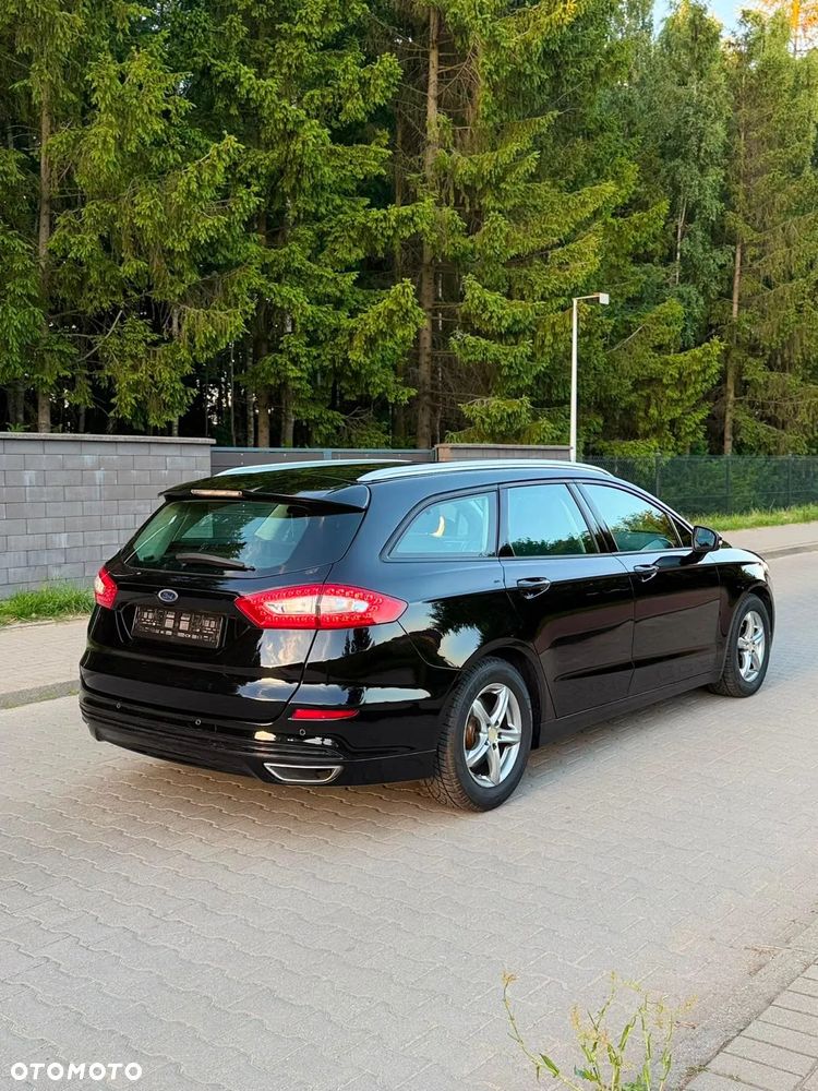 Ford Mondeo 2.0 TDCi PowerShift-Aut Allrad Titanium - 4