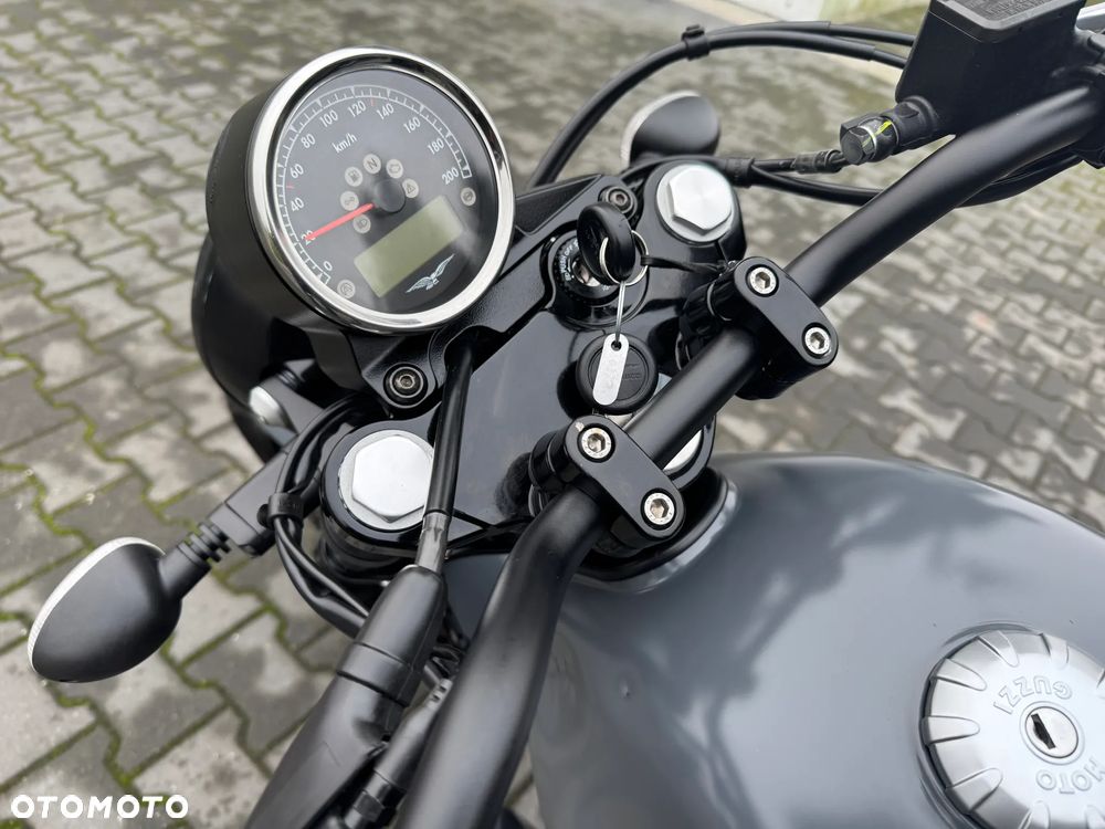 Moto Guzzi V7 - 29