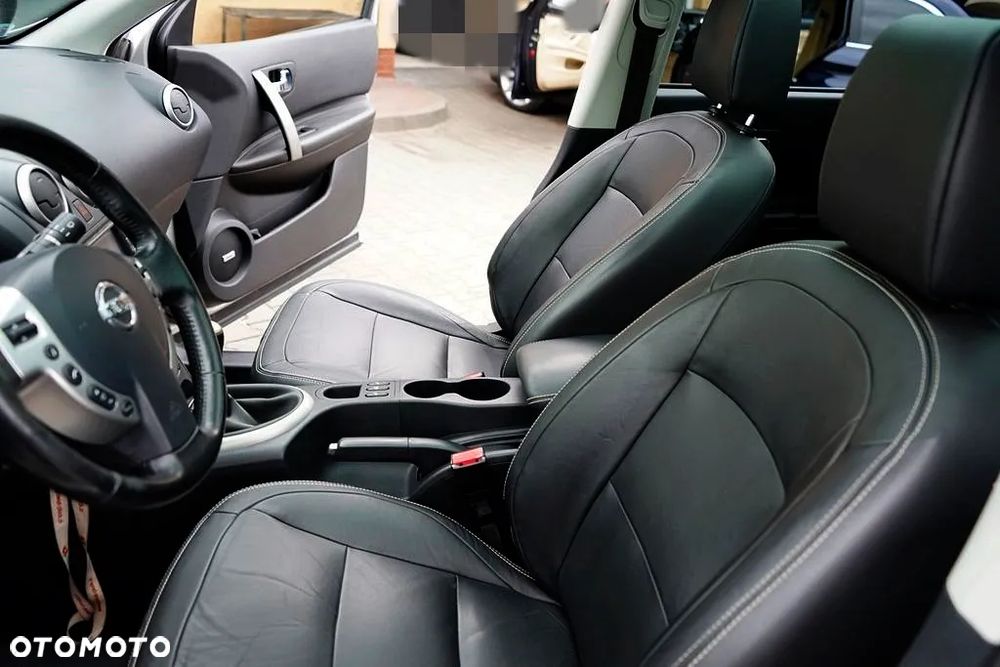 Nissan Qashqai+2 - 13