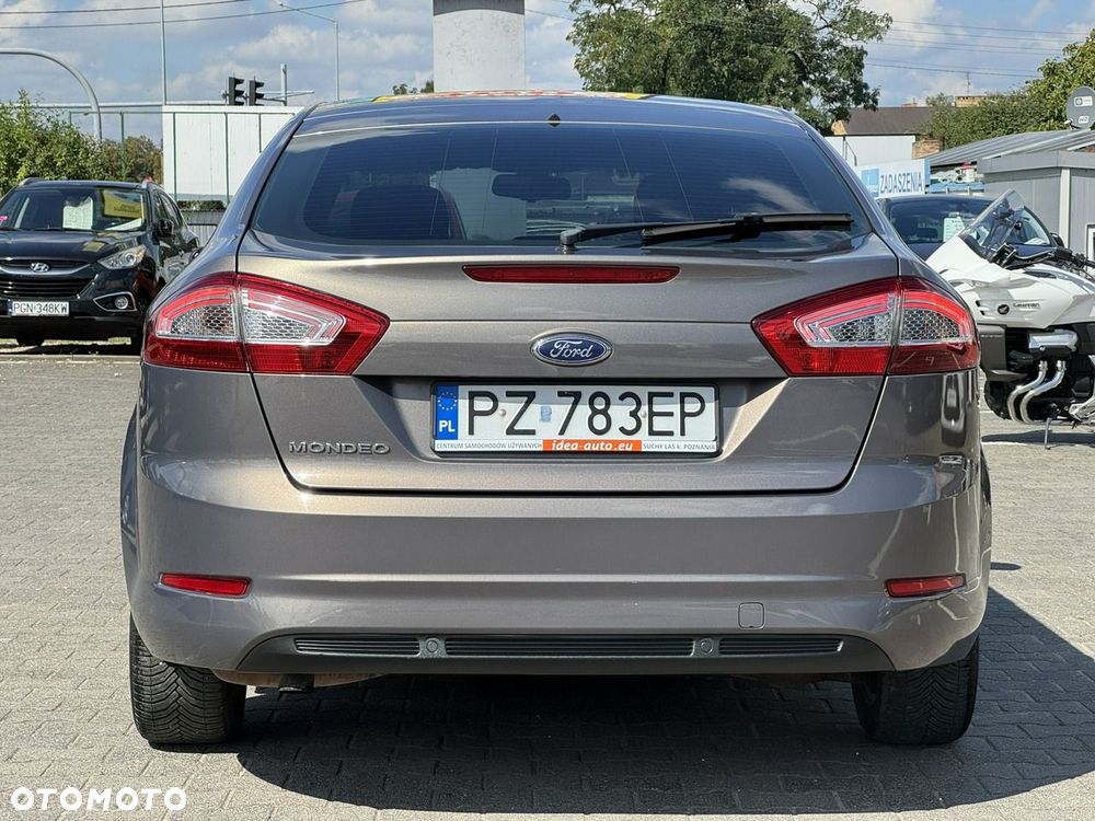 Ford Mondeo 1.6 T Ambiente - 10