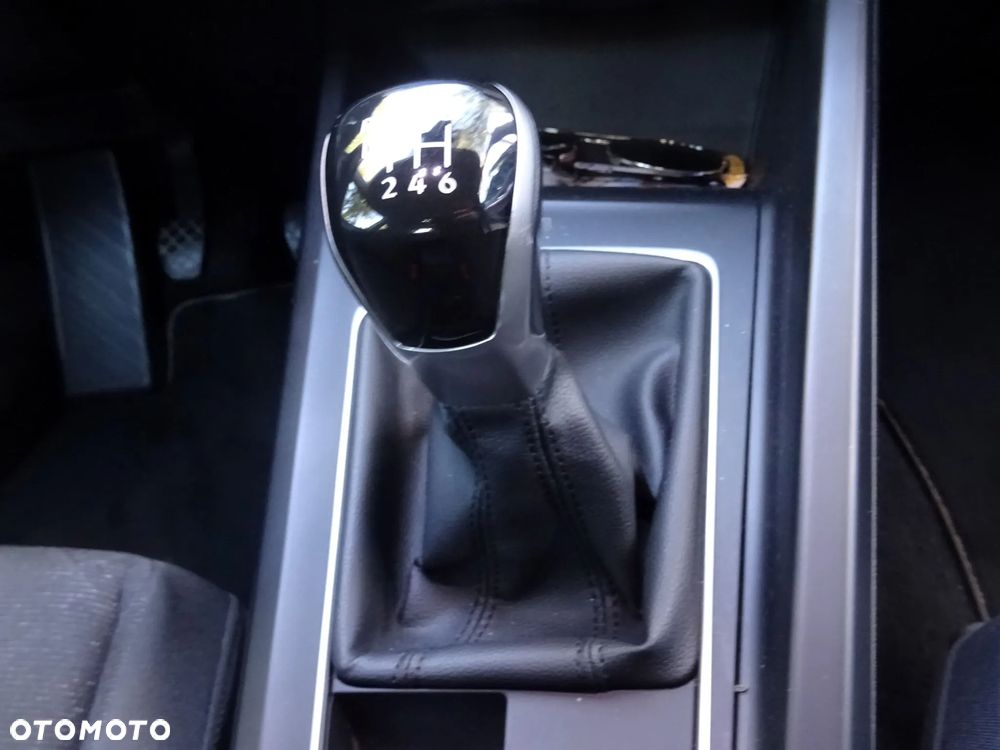 Volkswagen Golf VIII 2.0 TDI Life - 12