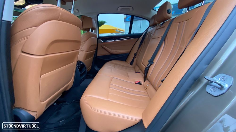 BMW 530 e iPerformance Line Luxury - 23