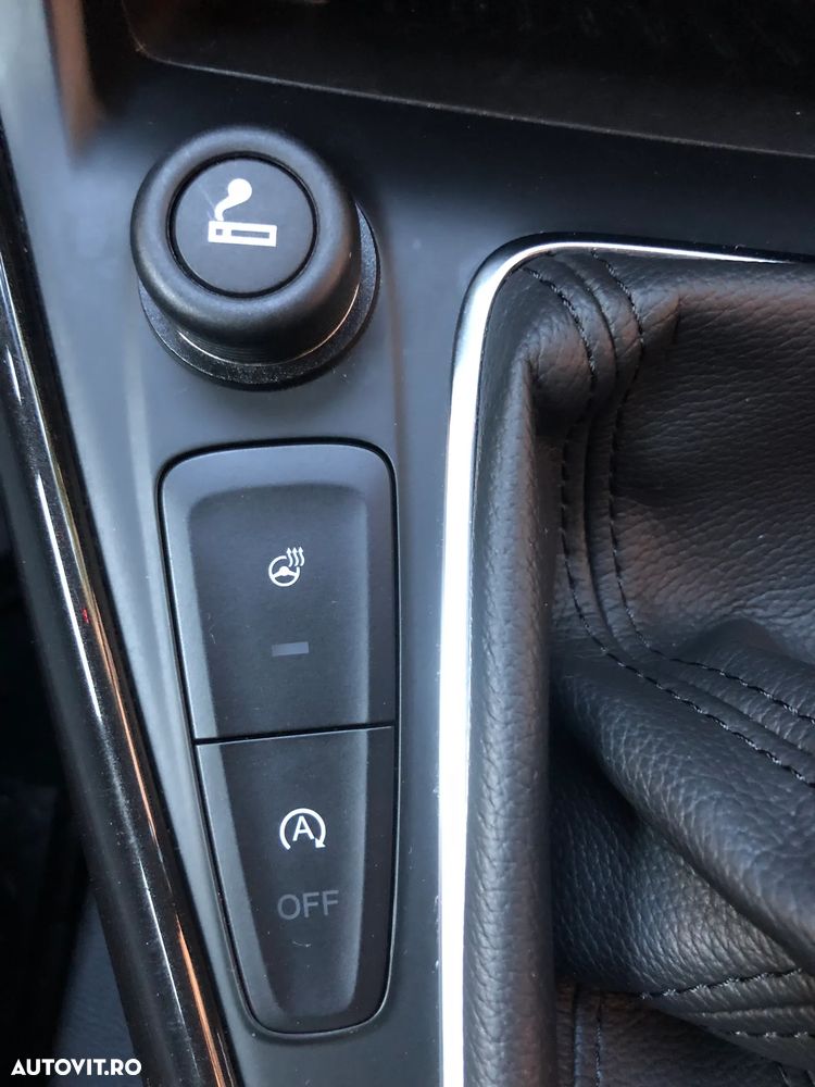 Ford Focus 1.0 EcoBoost Titanium - 22